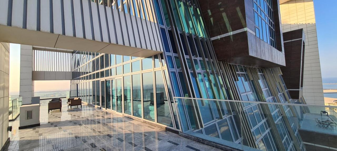 Waterfront Hotel Apartment Lusail Exterior foto The 360° Sky Lounge